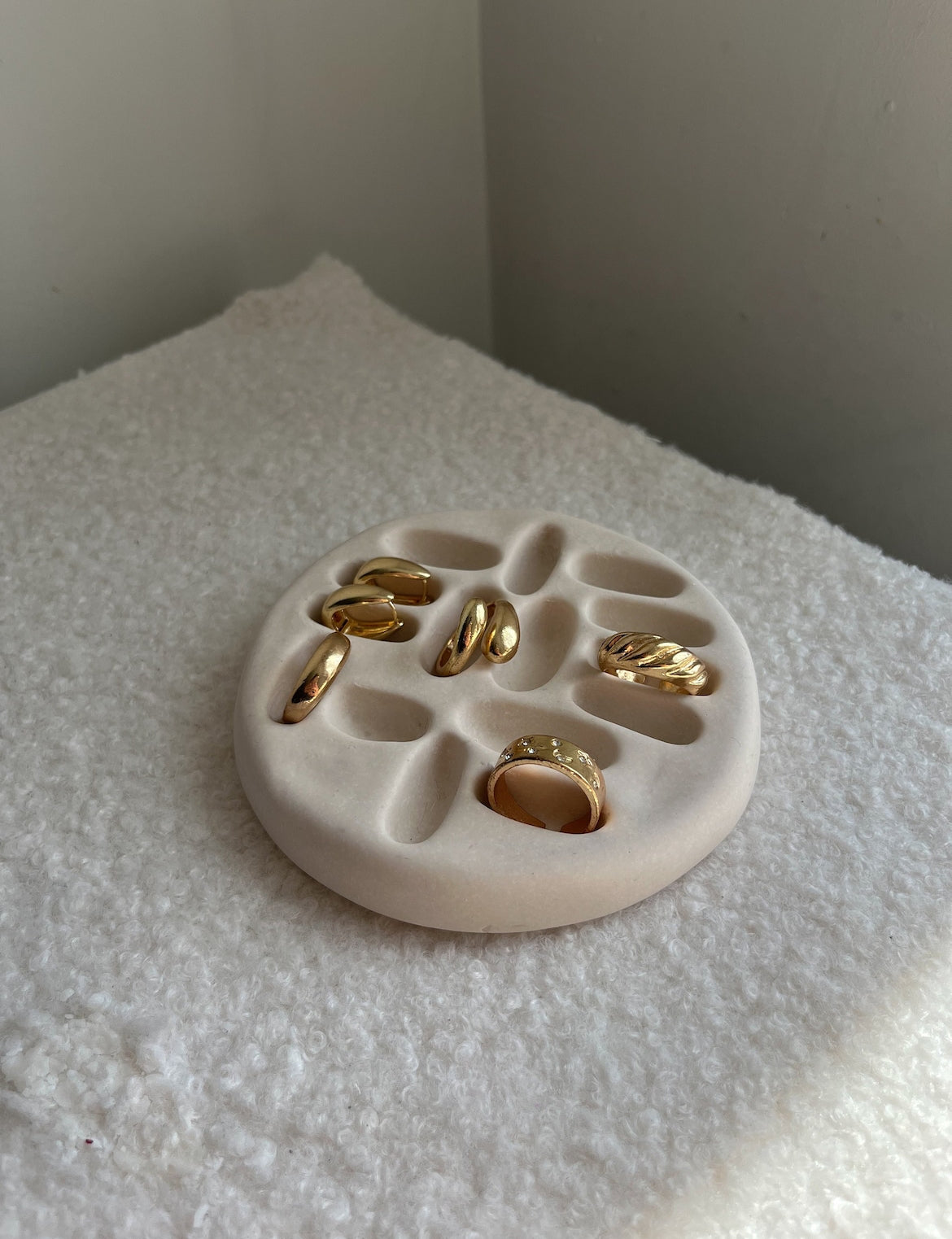 Ring Trinket