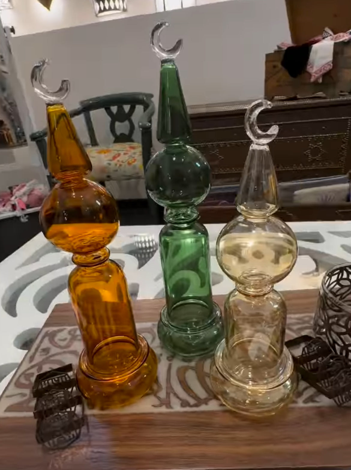 Neutral Ramadan Pillars